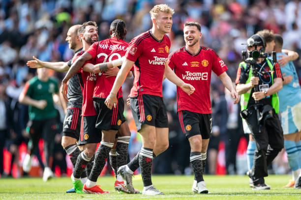 乌苏里船歌 乌苏里船歌