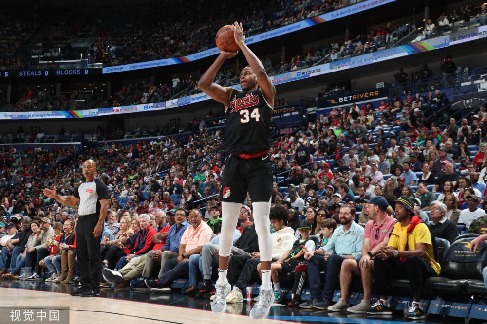 中尽显无遗 中尽显无遗